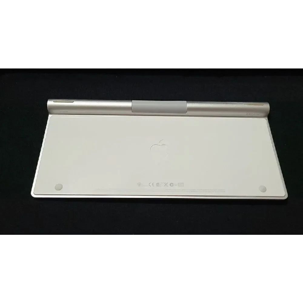 Apple Wireless Keyboard w/ Bluetooth - Picture 2 of 4